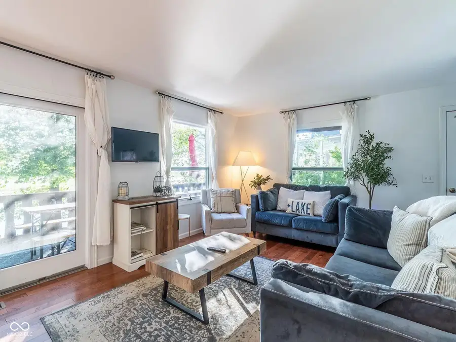 8710 E Susanna Lane, North Webster, IN 46555 - Image #3