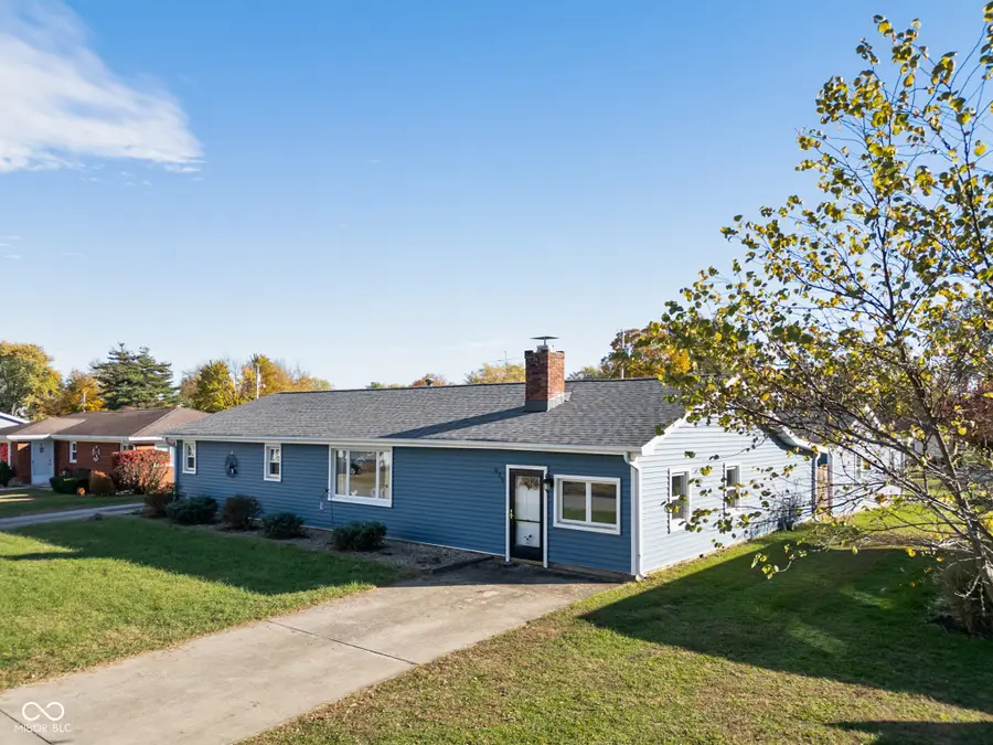 619 Falcon Drive, Columbus, IN 47201 - Image #2