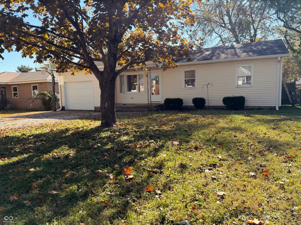 615 W 11th Street, Greensburg, IN 47240 - #1