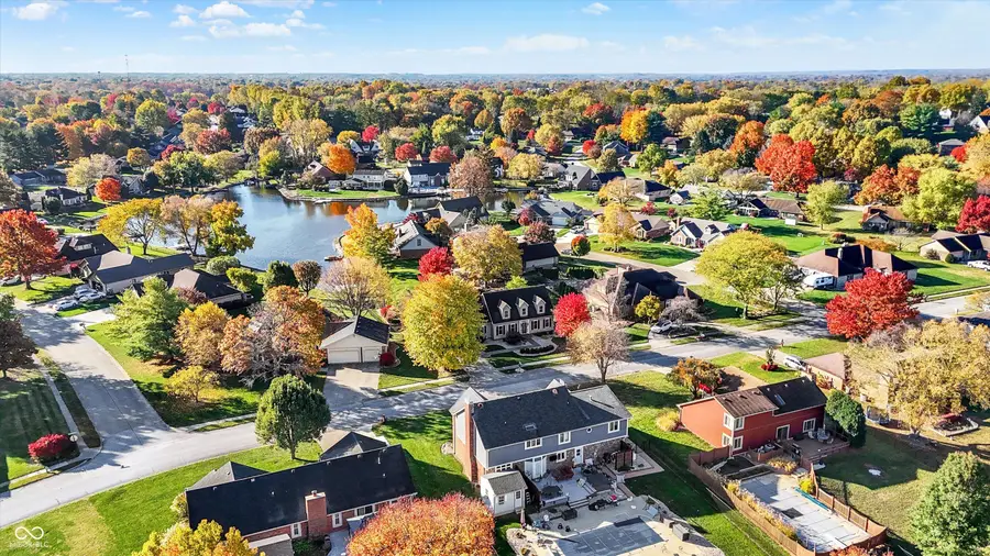 1515 Secretariat Lane, Indianapolis, IN 46217 - Image #2