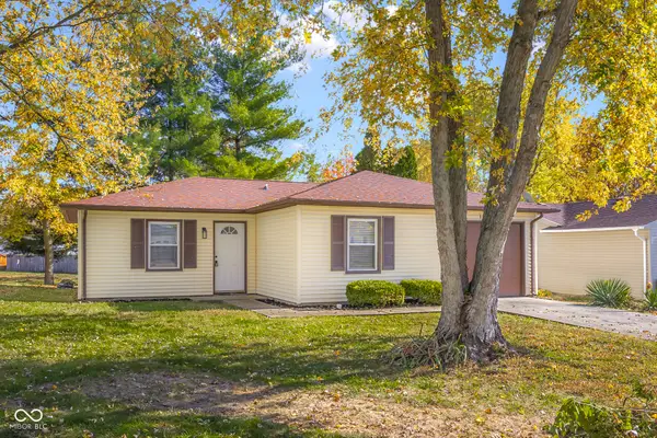 123 Schaefer Drive, Hope, IN 47246