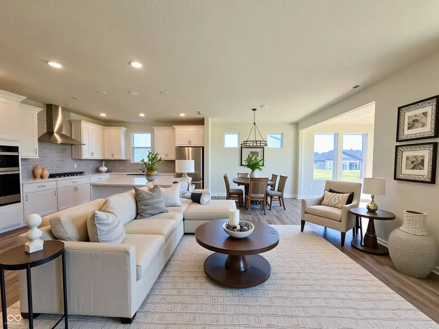 811 Daisy Street, Greenwood, IN 46143 - Image #2