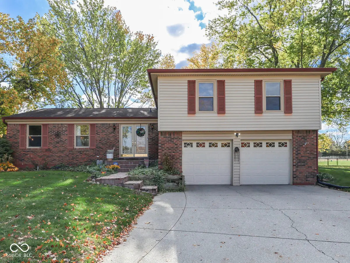 8438 Ainsley Circle, Indianapolis, IN 46256 - Image #1