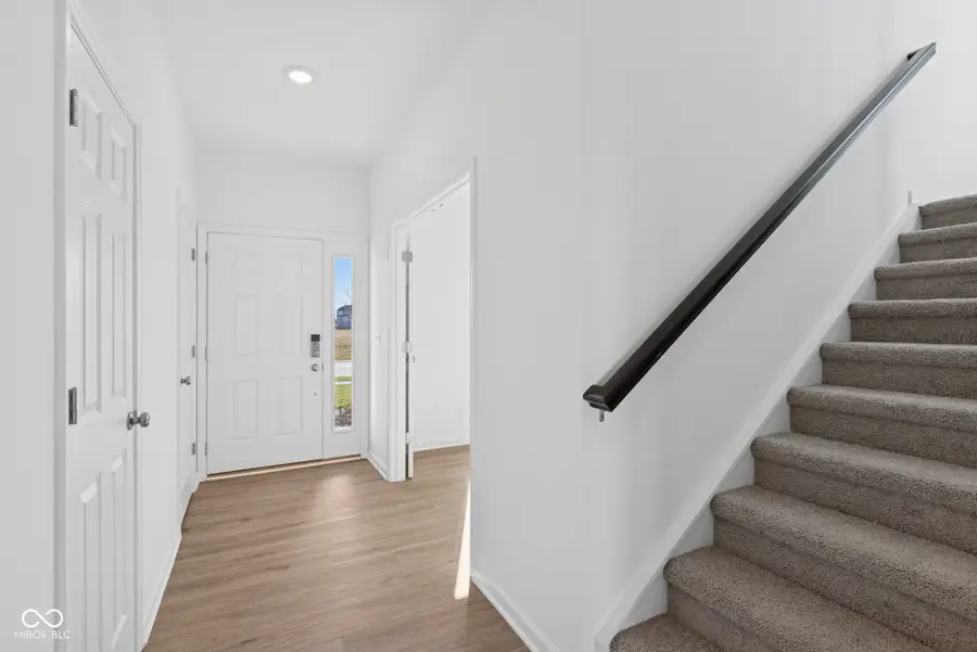 4254 Hayden Valley Drive, Bargersville, IN 46106 - Image #3