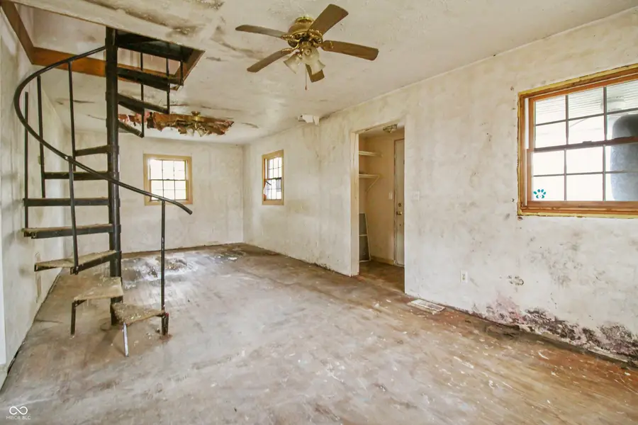 415 S Poplar Street, Brownstown, IN 47220 - Image #3