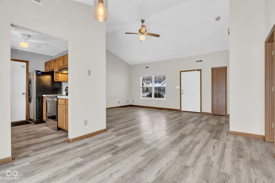 1802 E College Street, Crawfordsville, IN 47933 - Image #2