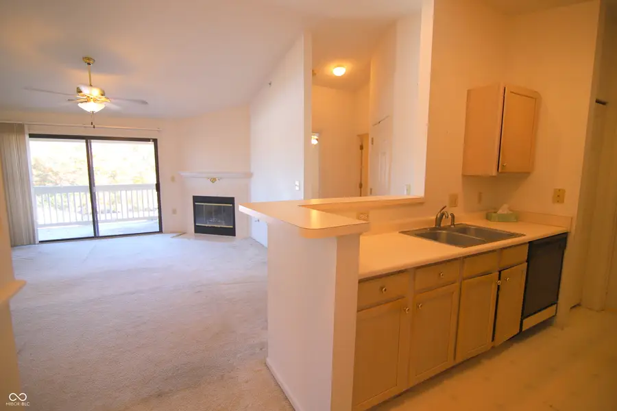 8750 Yardley Court #APT 303, Indianapolis, IN 46268 - Image #2