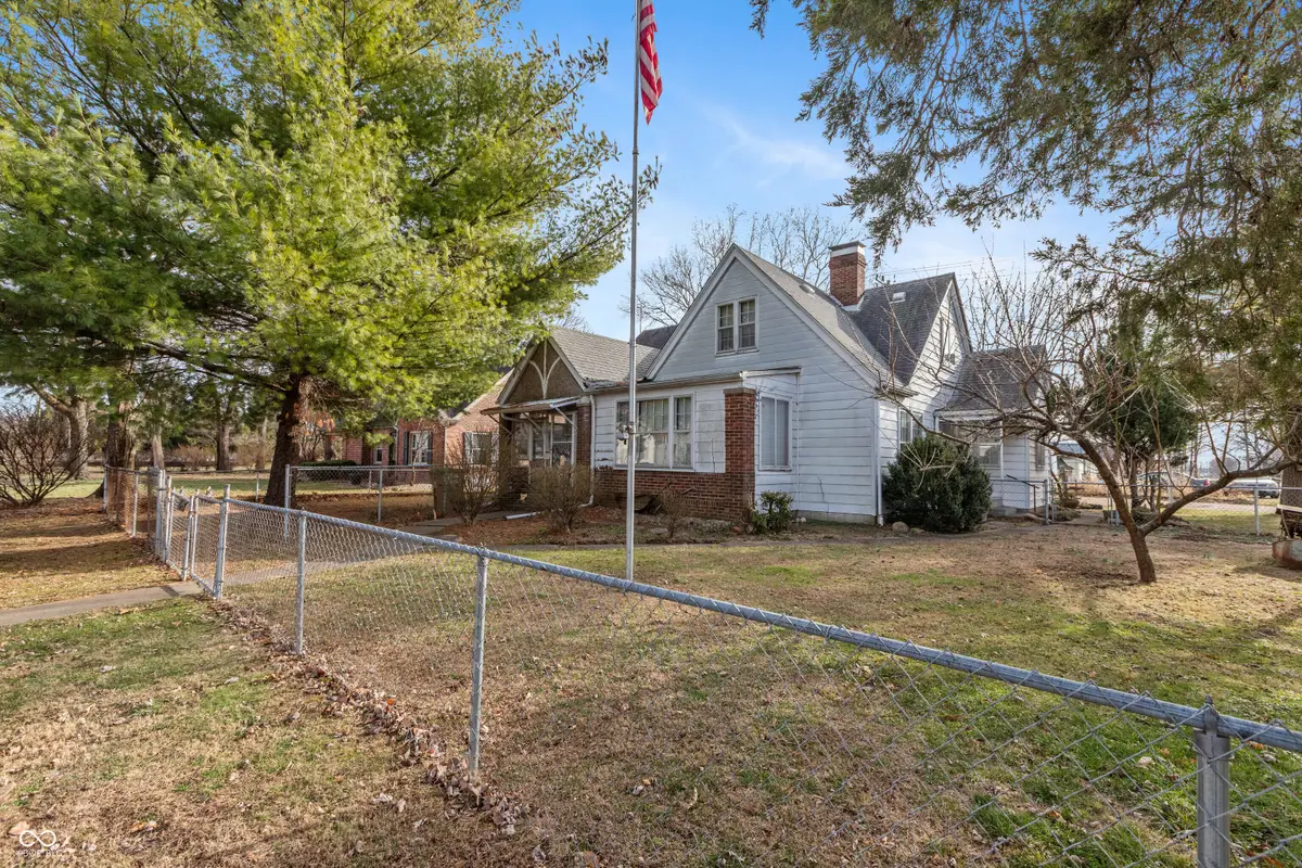 1403 16th Street, Columbus, IN 47201 - Image #1