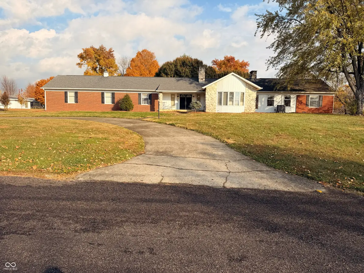 542 S 150 Road W, Greensburg, IN 47240 - Image #1