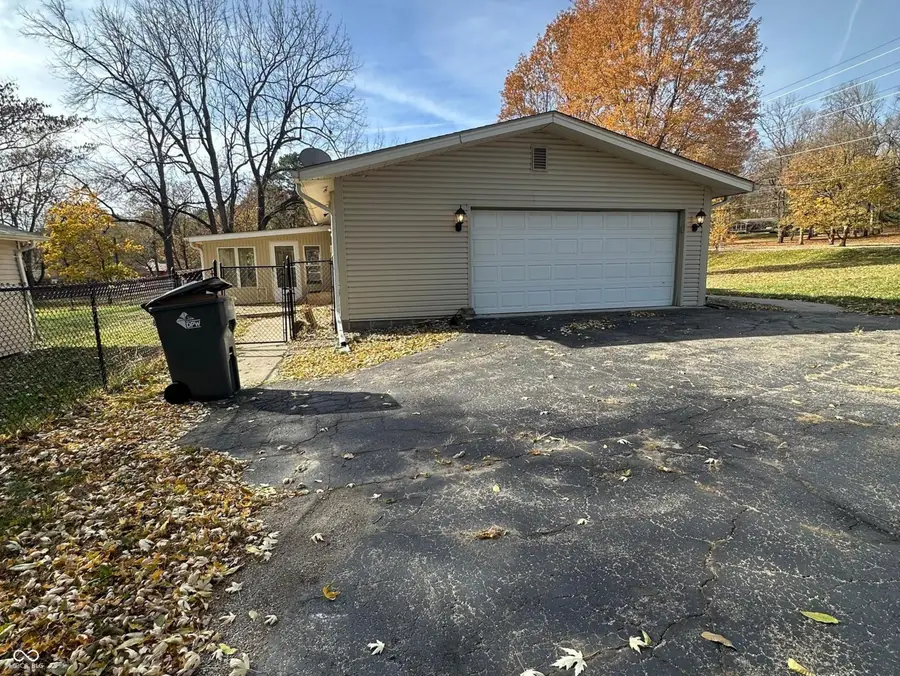 7855 Bluff Road, Indianapolis, IN 46217 - Image #3