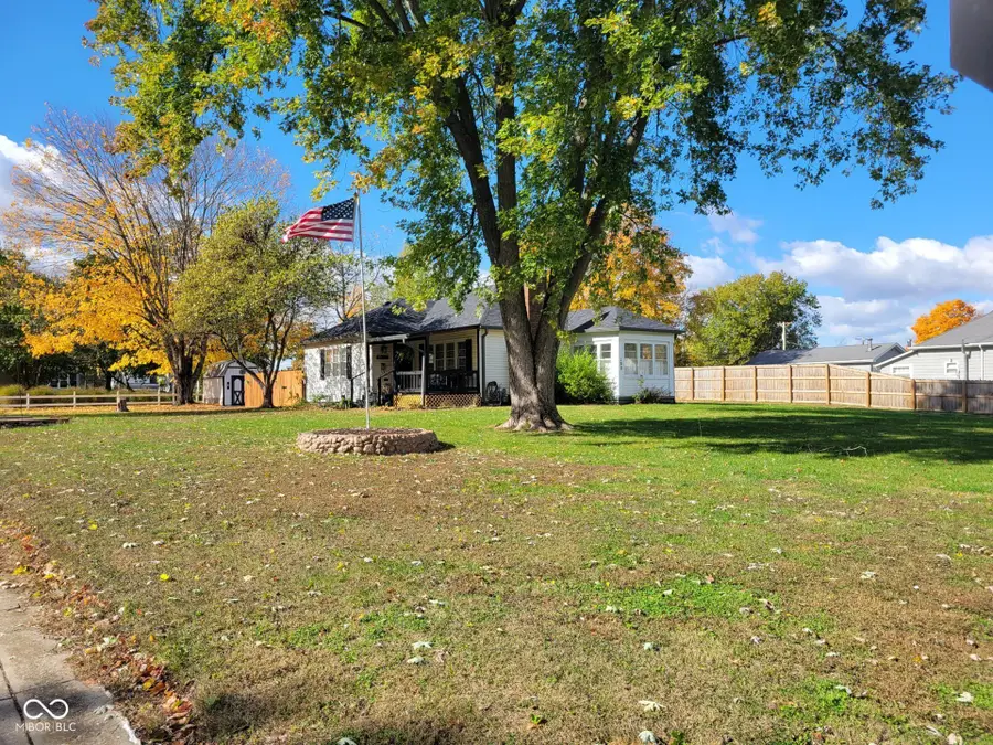 200 N Clay Street, Edinburgh, IN 46124 - Image #2