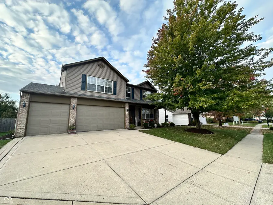 6211 E Ayrshire Circle, Camby, IN 46113 - Image #2