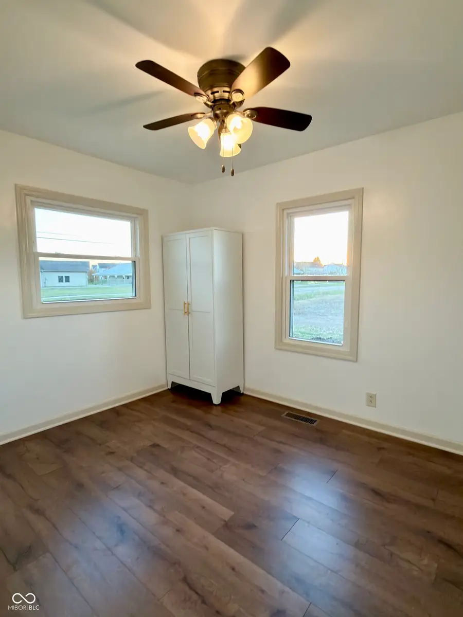 1870 W 200 S, Columbus, IN 47201 - Image #2