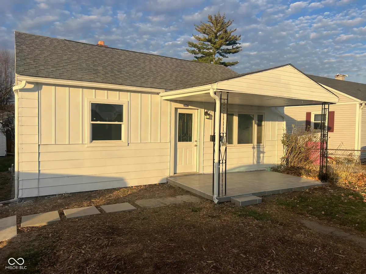 904 Cottage Avenue, Crawfordsville, IN 47933 - #1