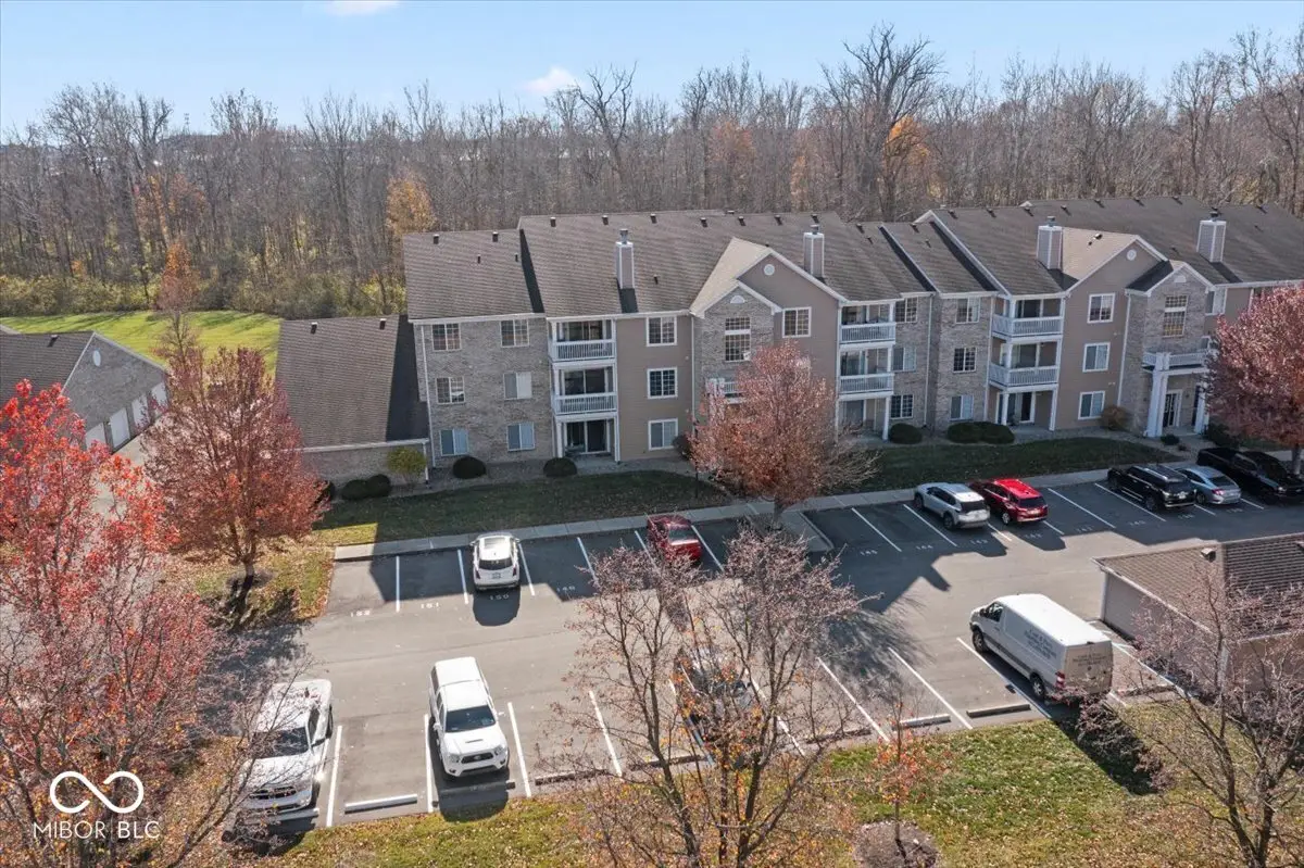 4933 Opal Ridge Lane #102, Indianapolis, IN 46237 - Image #1