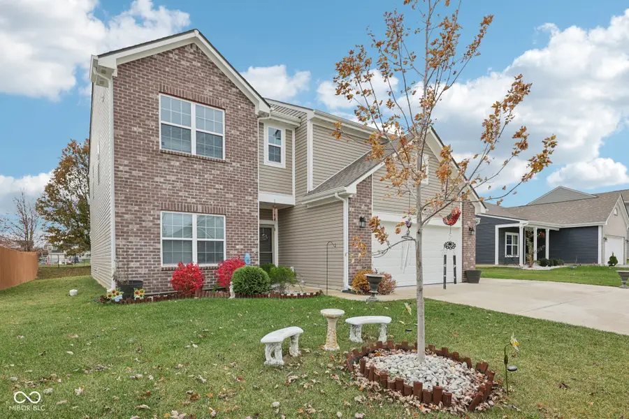 10101 Caprock Canyon Drive, Indianapolis, IN 46229 - Image #2