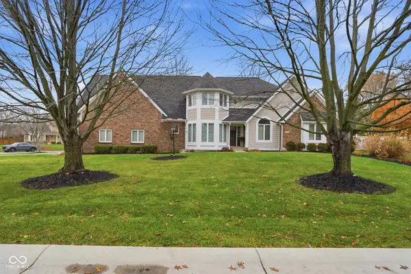 32 E Greyhound Pass, Carmel, IN 46032