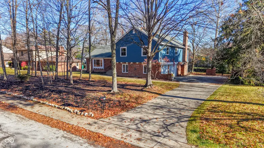 8849 Shagbark Road, Indianapolis, IN 46260 - Image #2