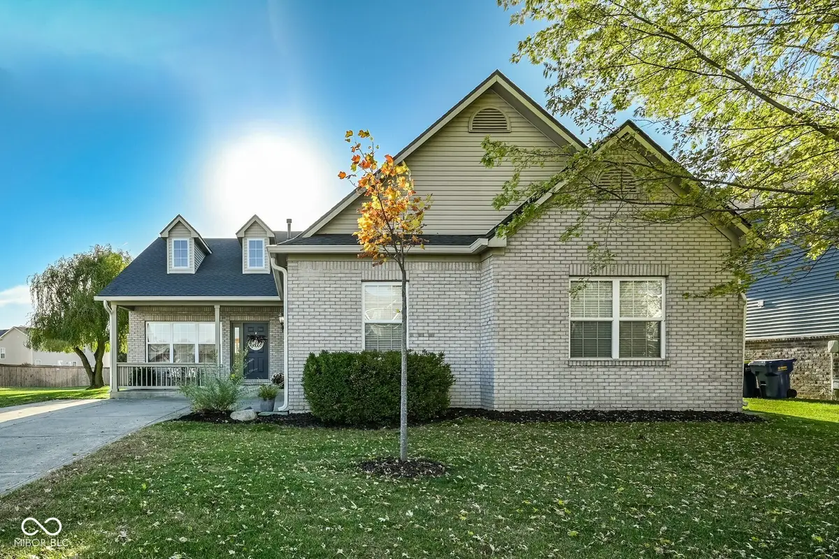 7153 N Chelmsford Drive, McCordsville, IN 46055 - Image #1
