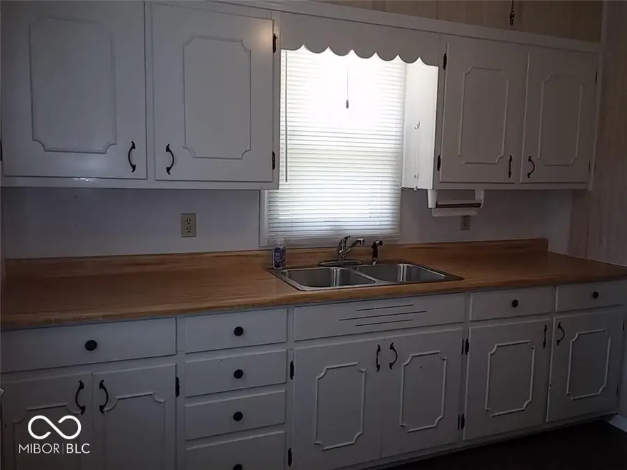 620 N Fort Wayne Road, Rushville, IN 46173 - Image #3