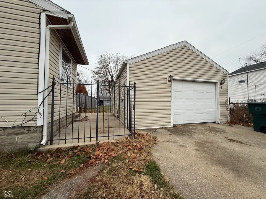 2022 S Waldemere Avenue, Muncie, IN 47302 - Image #3