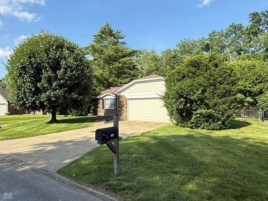 1348 Secretariat Lane, Indianapolis, IN 46217 - Image #2