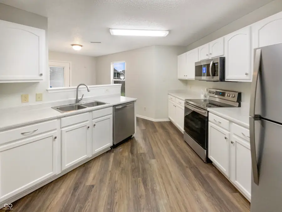 890 Indigo Drive, Greenfield, IN 46140 - Image #2