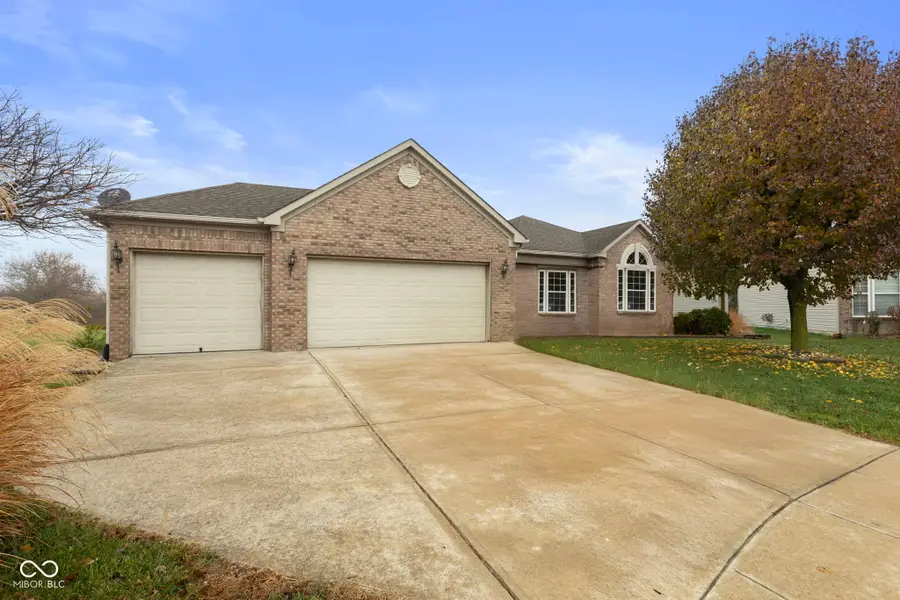 2209 Leeward Court, Greenwood, IN 46143 - Image #3