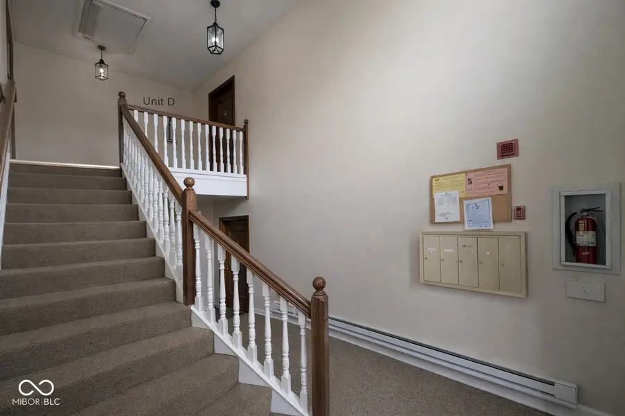 586 Hunters Drive #APT D, Carmel, IN 46032 - Image #2