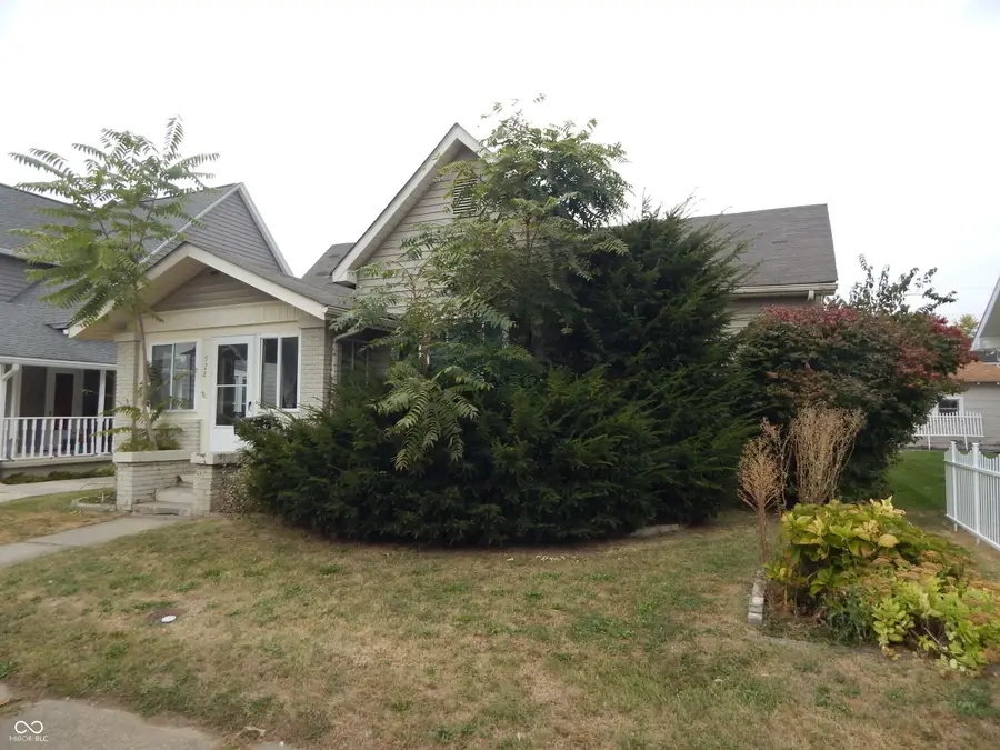 928 S A Street, Elwood, IN 46036 - Image #2