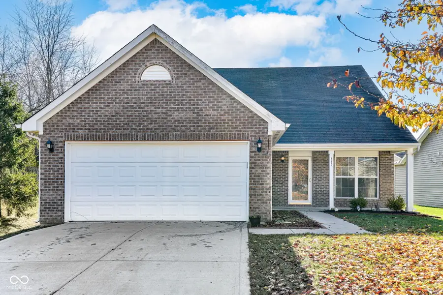559 Genisis Drive, Whiteland, IN 46184 - Image #2