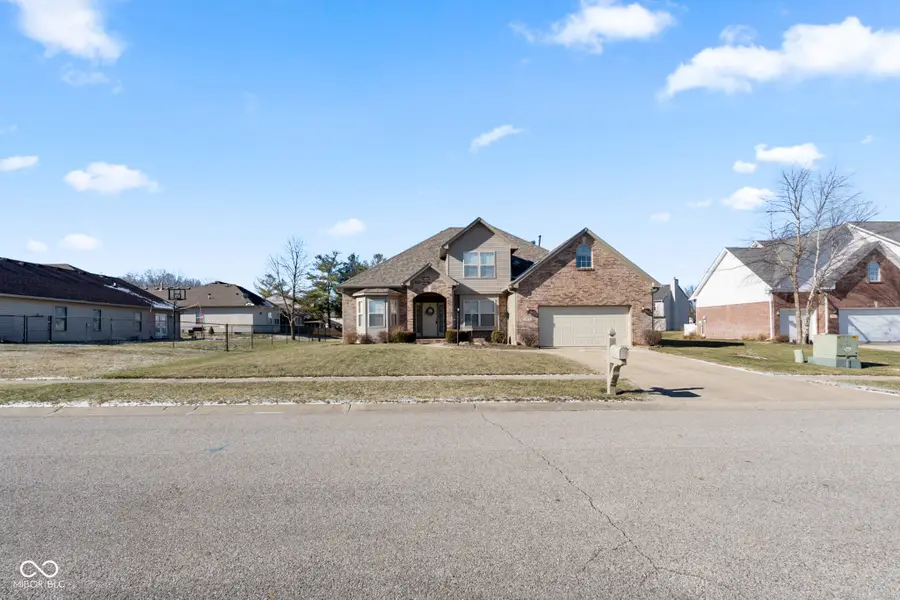 7972 Meadow Bend Circle, Indianapolis, IN 46259 - Image #2