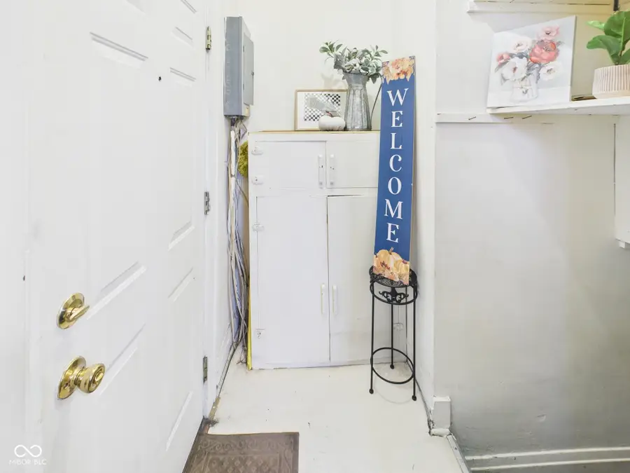 201 E 38th Street, Anderson, IN 46013 - Image #2