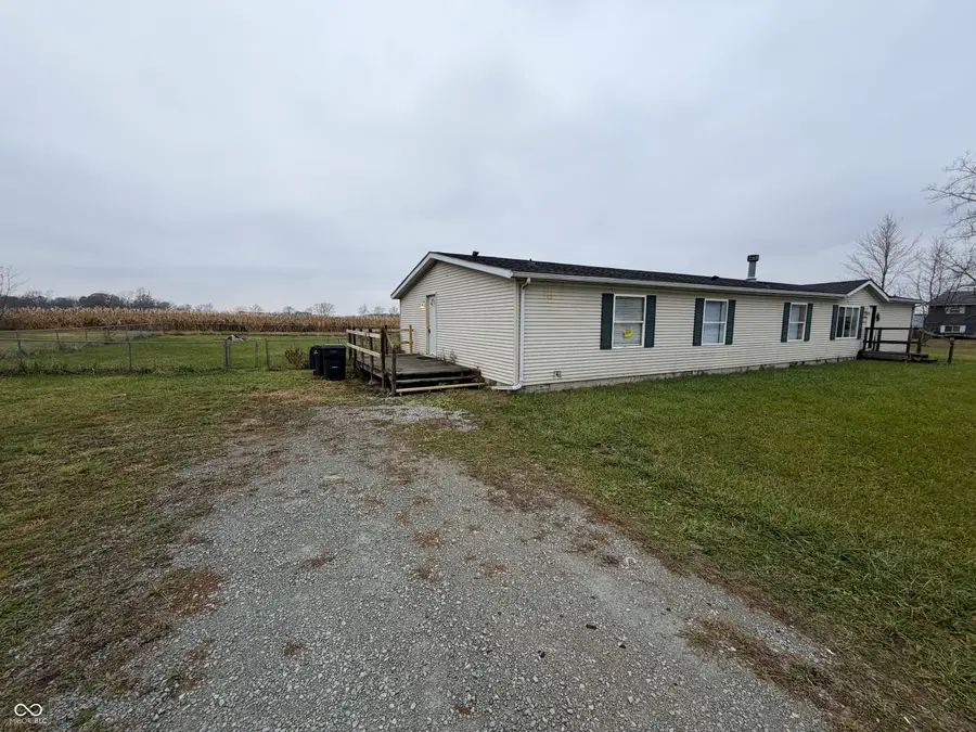 2565 N 300 E, Anderson, IN 46012 - Image #2