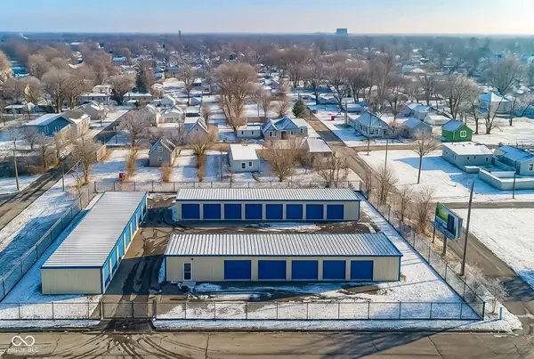 2009 Massachusetts Avenue, Indianapolis, IN 46218