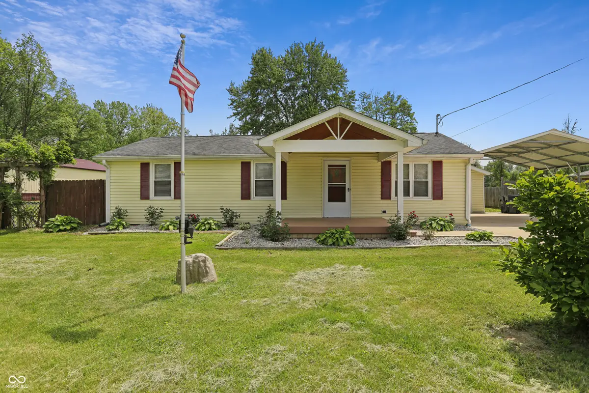 617 W 1000 N, Fortville, IN 46040 - #1