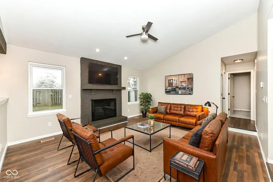 3025 Pawnee Drive, Indianapolis, IN 46235 - Image #3