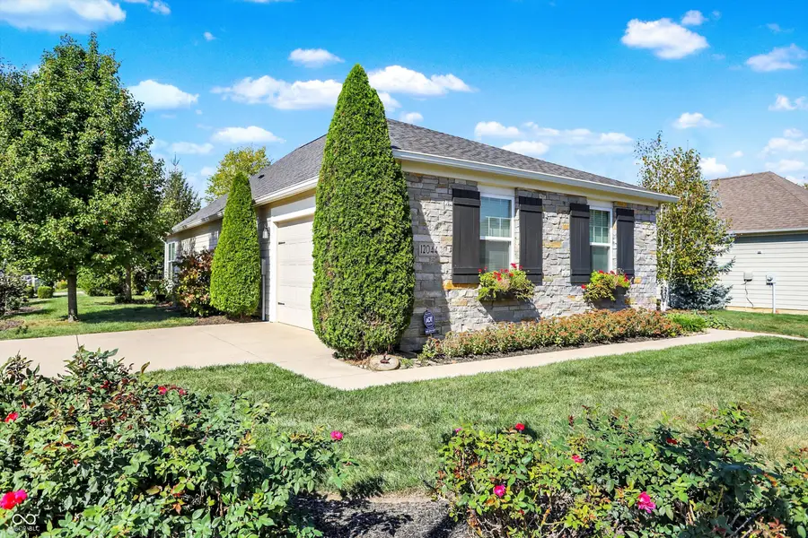 12044 Sanctuary Boulevard, Zionsville, IN 46077 - Image #3