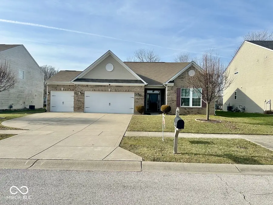 1566 Valdarno Drive, Greenwood, IN 46143 - Image #2