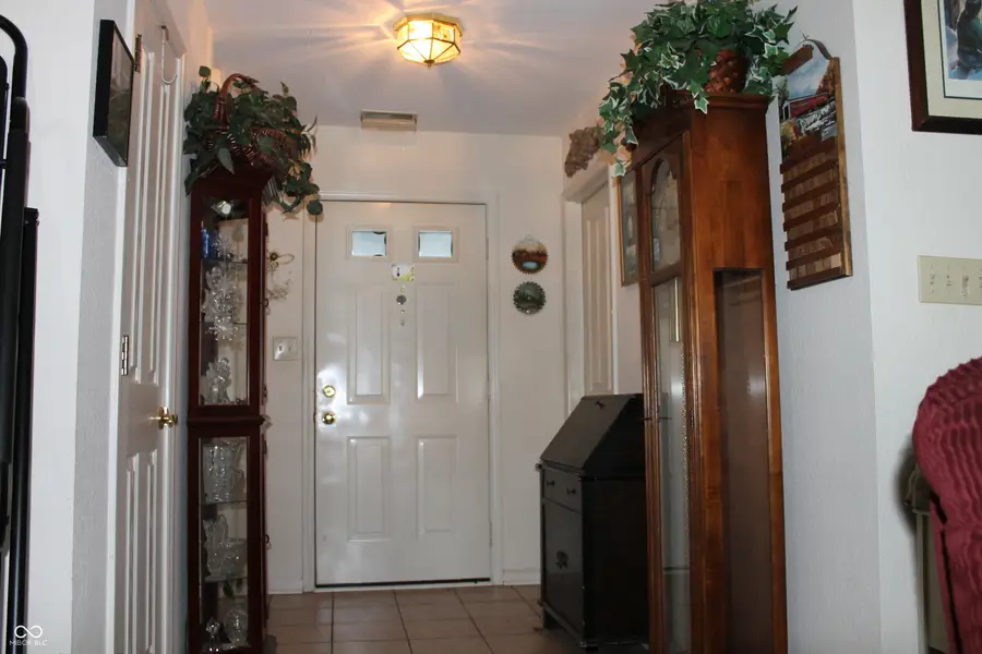 327 Brooks Bend, Brownsburg, IN 46112 - Image #2