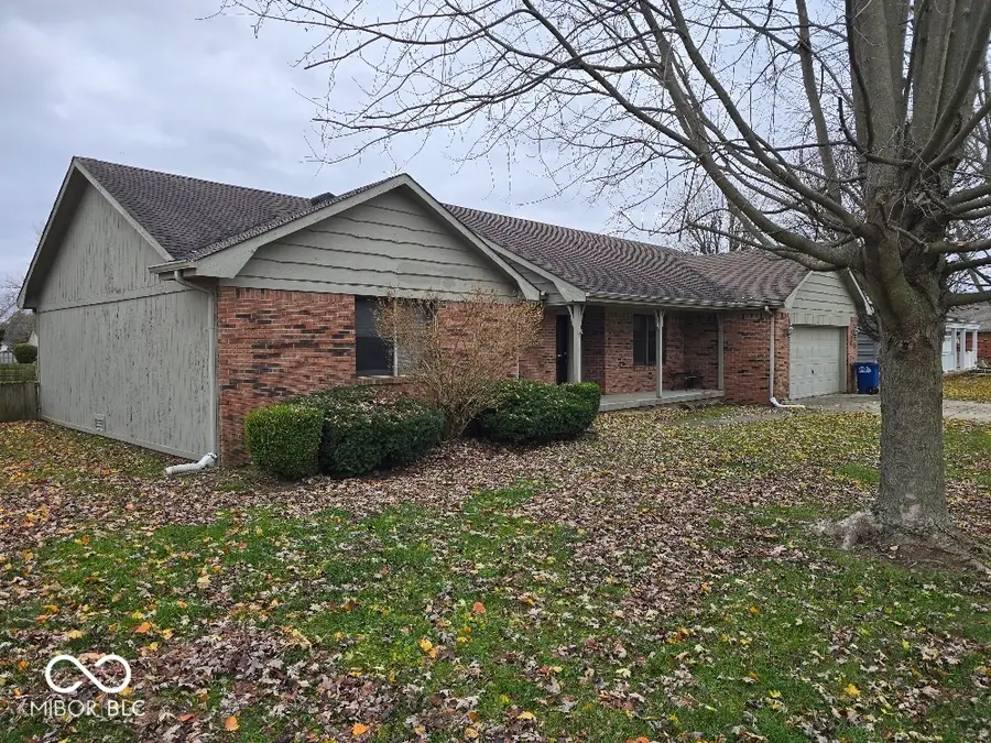 913 Oak Park Drive, Shelbyville, IN 46176 - Image #2