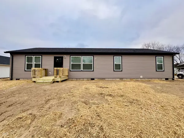 819 W Tanner Street, Brownstown, IN 47220