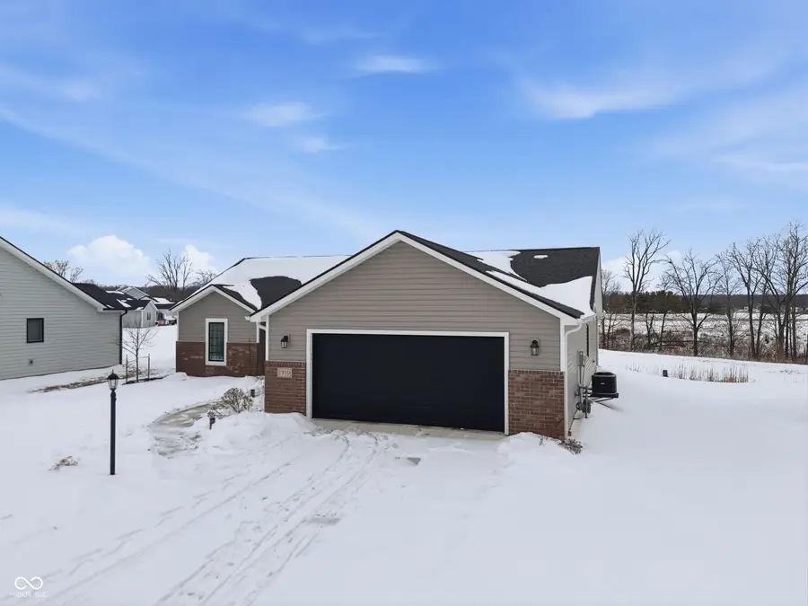 1910 Portland Cove, Huntertown, IN 46748 - #2