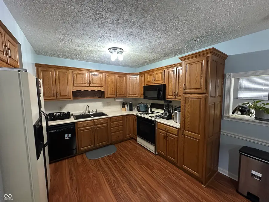 4541 N Richardt Avenue, Indianapolis, IN 46226 - #2