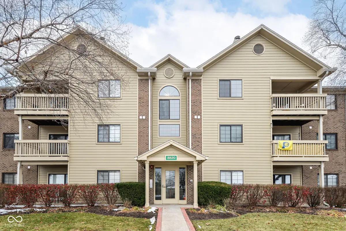 8820 Yardley Court #205, Indianapolis, IN 46268 - Image #1