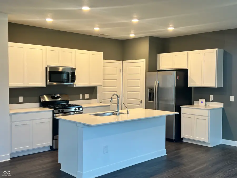 989 Kensington Drive, Danville, IN 46122 - #3