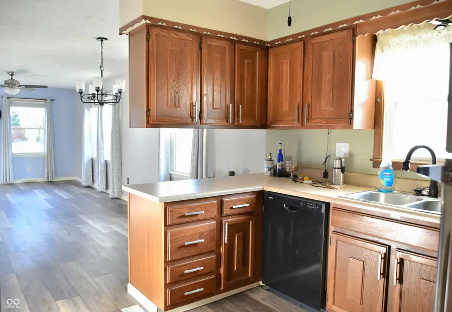 216 S 7th Avenue, Beech Grove, IN 46107 - Image #3