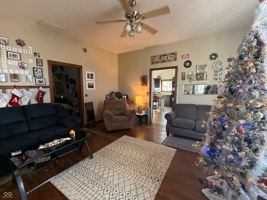 641 W Central Avenue, Greensburg, IN 47240 - Image #2