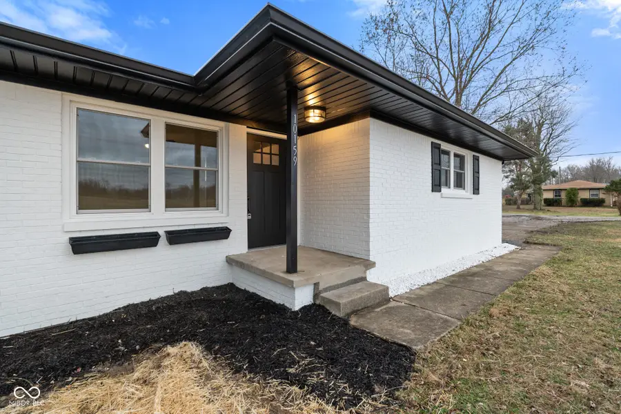 10159 Hodge Road, Clayton, IN 46118 - Image #2