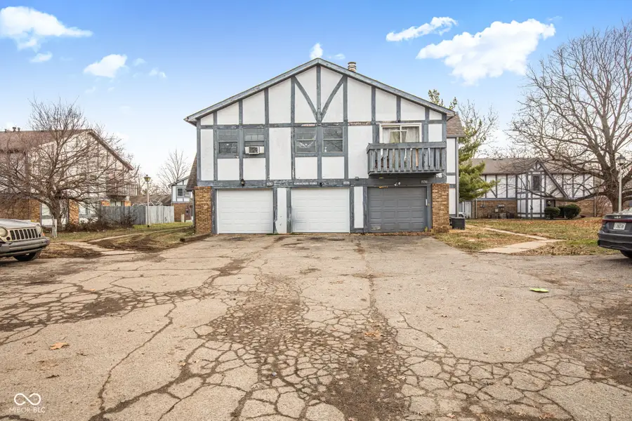 9792 Kingscross Court, Indianapolis, IN 46235 - Image #2